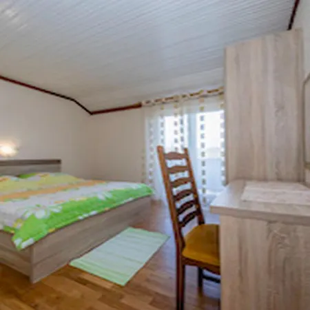 & Bay Guest house