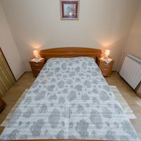 & Bay Guest house Rab Town